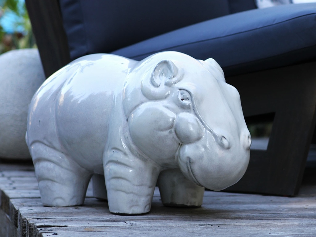 HIPPO, WHITE SPOT 19.5"X10.0"X12.5"