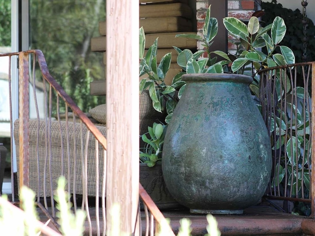 TURKISH JAR, VERDIGRIS, 26.0"X33.0"