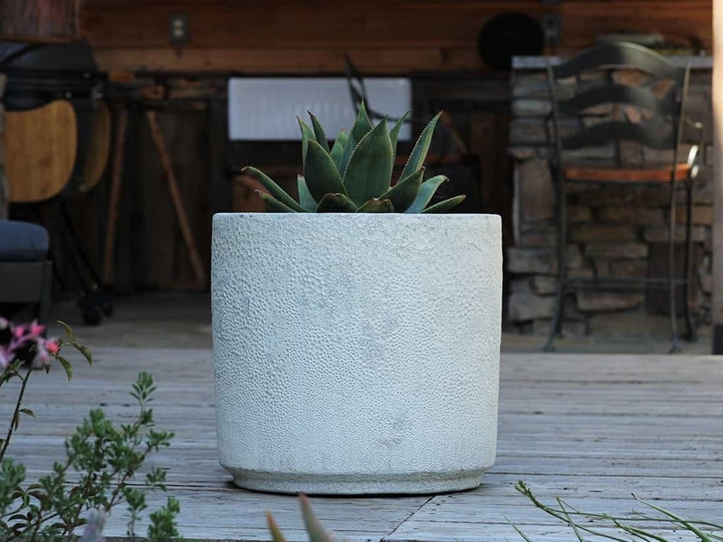 REDONDO PLANTER MID, CORAL WHITE, SET OF 4- 19.5"X18.0", 17.0"X15.5", 15.0"X14.0", 13"X12.5"