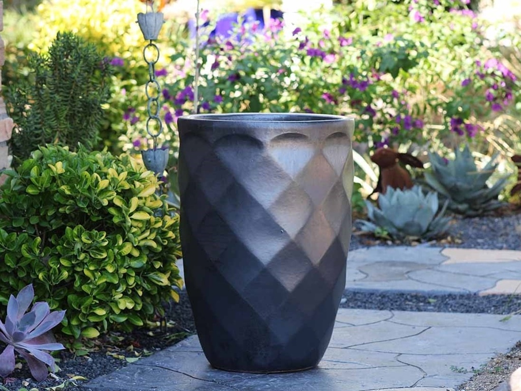 MEDIUM HIGH DIAMOND PLANTER, MATTE BLACK, SET OF 3 - 18.0" X 26.0", 14.0" X 20.5", 11.0" X 16.0"