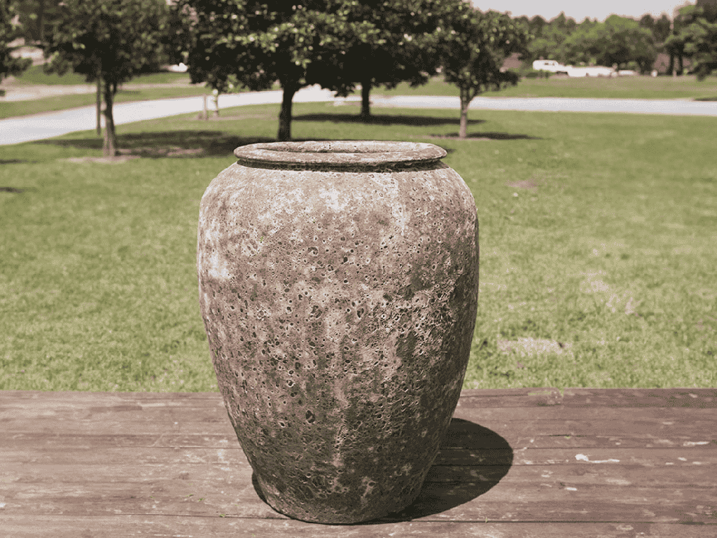 TANZANIA JAR, ATLANTIS BROWN, 33.5"X44" (TOP 23")