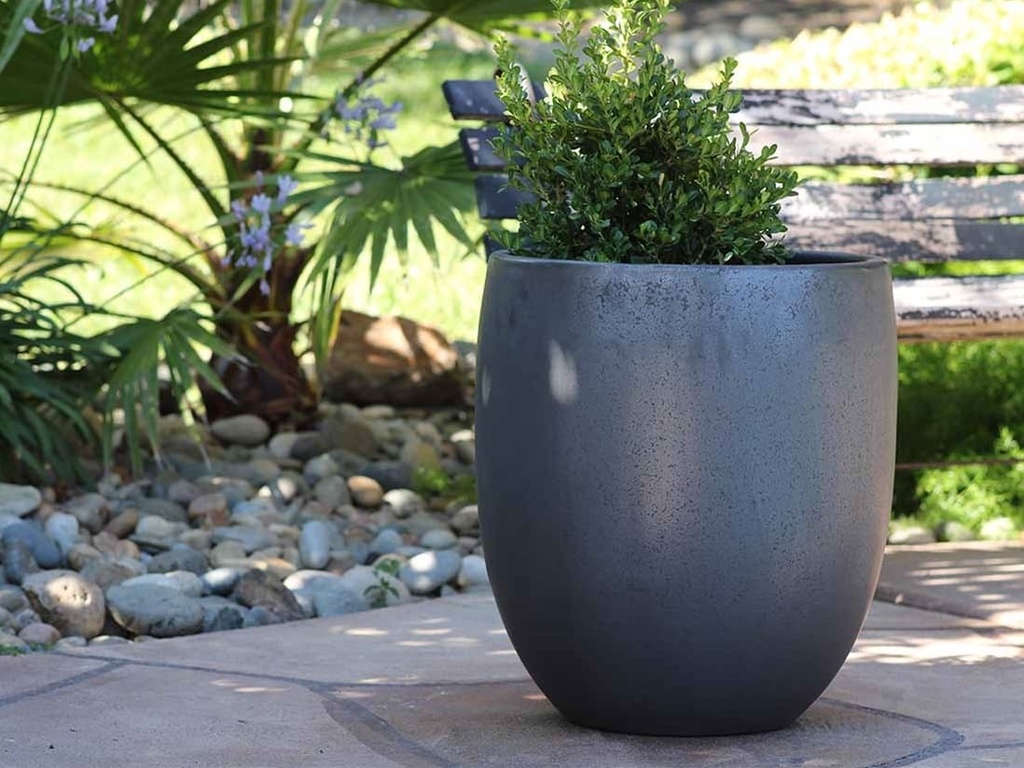 TALL MILANO PLANTER, MATTE BLACK, SET OF 2 - 17.0" X 18.5" 12.5" X 14.0"