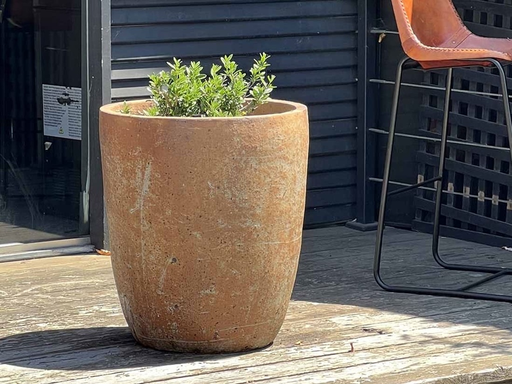 MILANO TALL BARREL PLANTERS, HEIRLOOM WHITE, SET OF 4 -23.0"X26.5", 18.5" X 23.0", 14.5" X 19.0", 11.0" X 17.0"