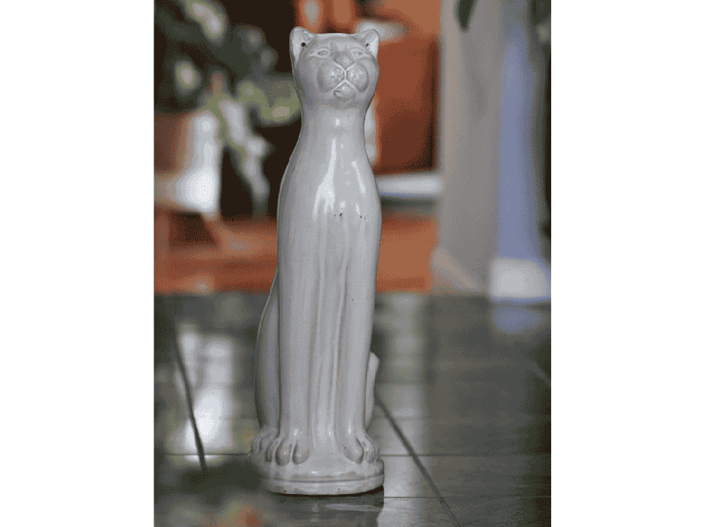 STANDING CAT, WHITE NO SPECKLE, 8.5'' X 26.0''