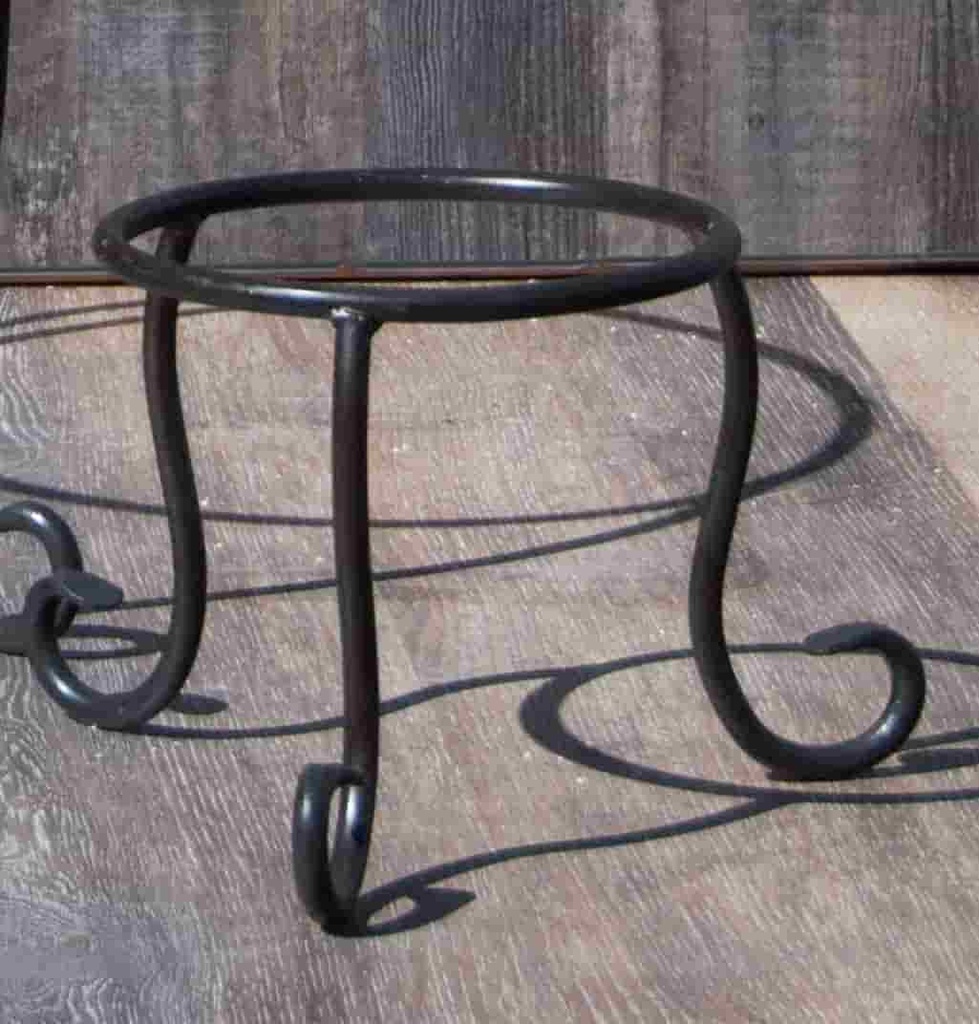 IRON SINGLE RING STAND, 8"X8"