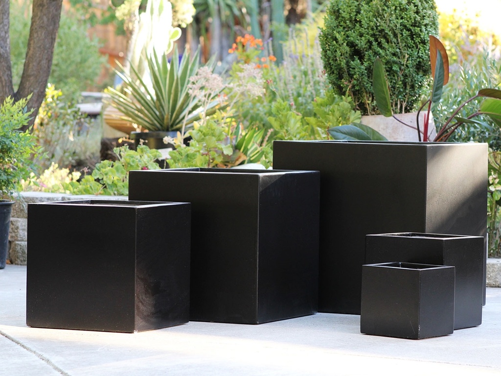 [FG-3002BLK-S5] CUBE PLANTER, BLACK, SET OF 5- 23.5"x23.5"x23.5", 19.5"x19.5"x19.5", 15.5"x15.5"x15.5", 12"x12"x12", 10"x10"x10"