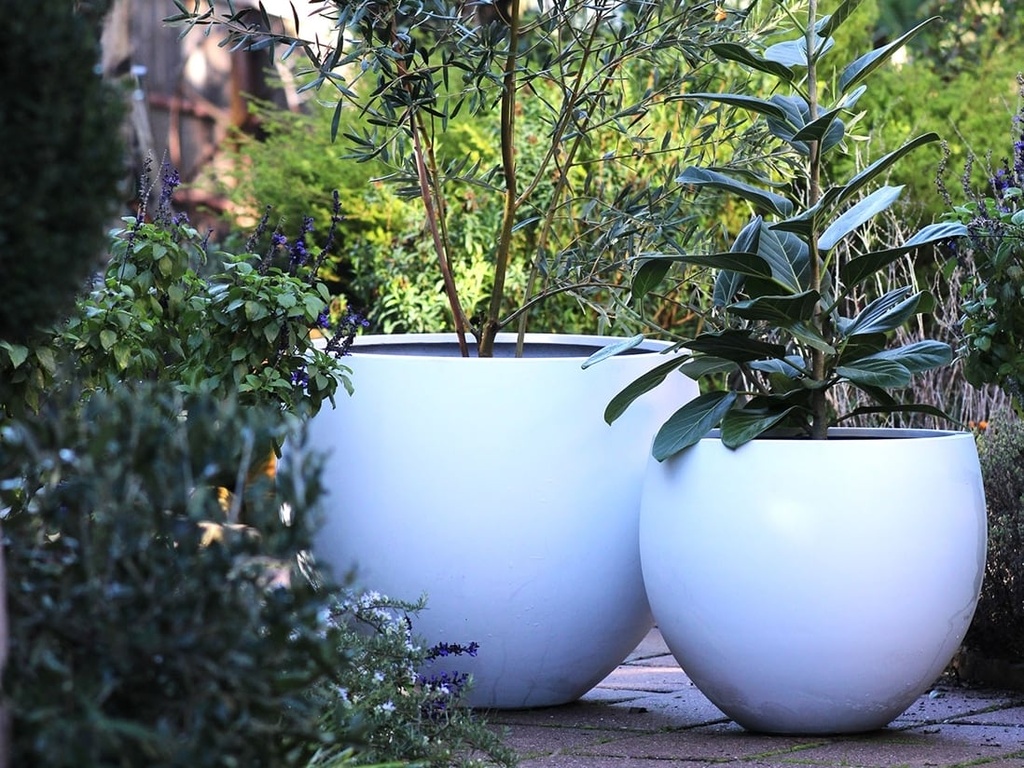[FG-3125PWH-S2] ROUND BALL PLANTER, PURE WHITE, SET OF 2-  27"X22.5", 21"X17.5"