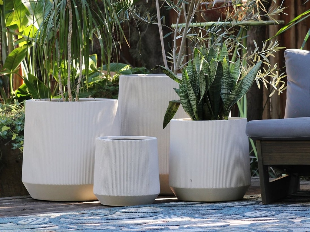 [FG-3221EST-S4] CORRUAGTED RAIDUS PLANTER, ECOSTONE TAN, SET OF 4- 22.5"X21.5", 18.5"X17.5", 14.5"X14", 12'X11.5'