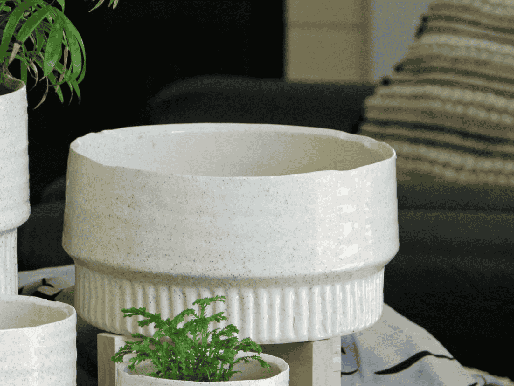 JEWEL MARTINI BOWL, IVORY SPECKLE, 8.5" X 4.5", SOLD IN CASE OF 4