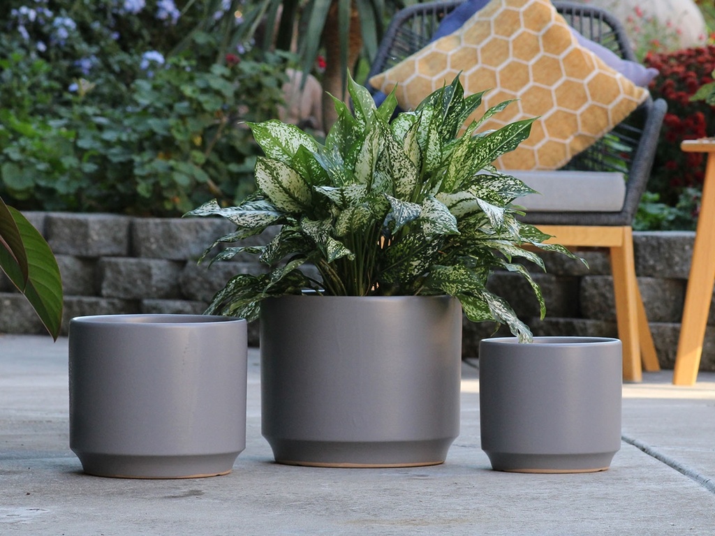 LARGE COMET PLANTER , HEATHER GREY, SET OF 3- 12"X10" 10"X8.5" 8"X8"