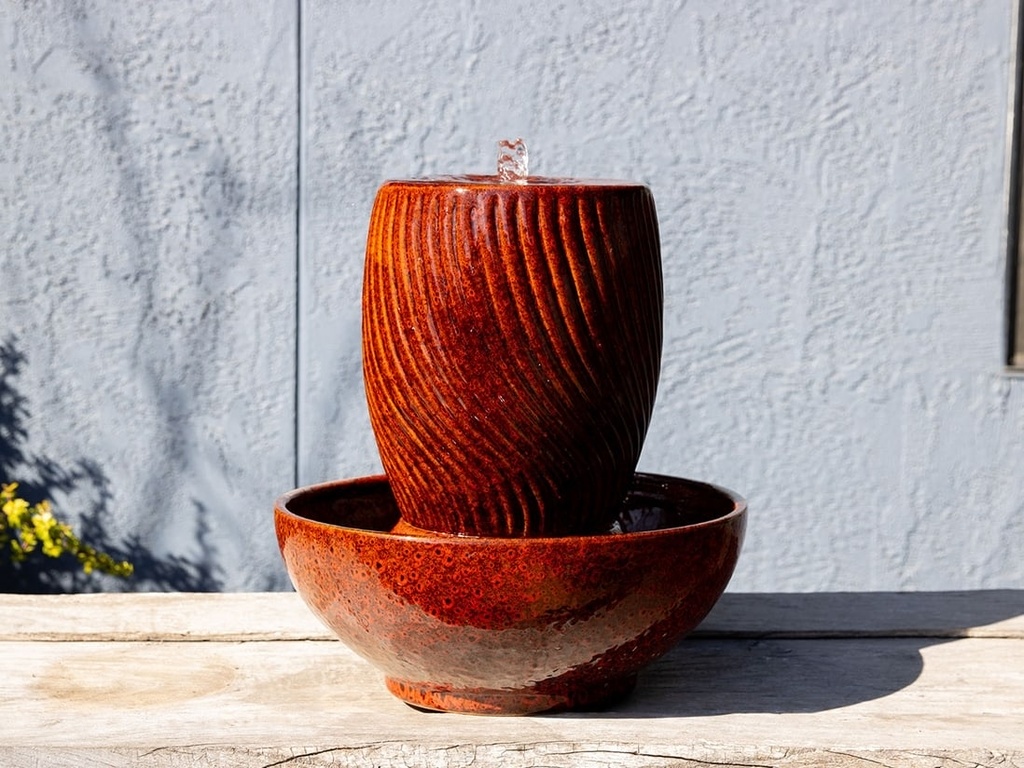 SUNSET TWIST JAR FOUNTAIN, PEAKCOCK RED, 10.5"x13" (Base 17.5"x7.5")