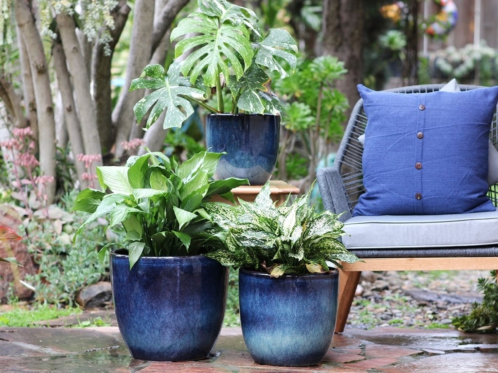 CAMILIA PLANTER, TROPICAL BLUE, SET OF 3- 15"X13.5", 12"X12", 10"X9"