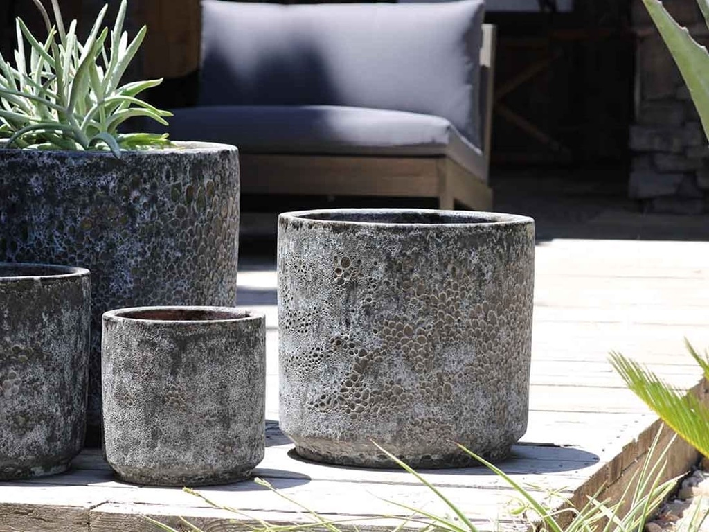 [PV-CG8257CBK-S4] REDONDO PLANTER MID, CORAL BLACK, SET OF 4- 19.5"X18.0", 17.0"X15.5", 15.0"X14.0", 13"X12.5"