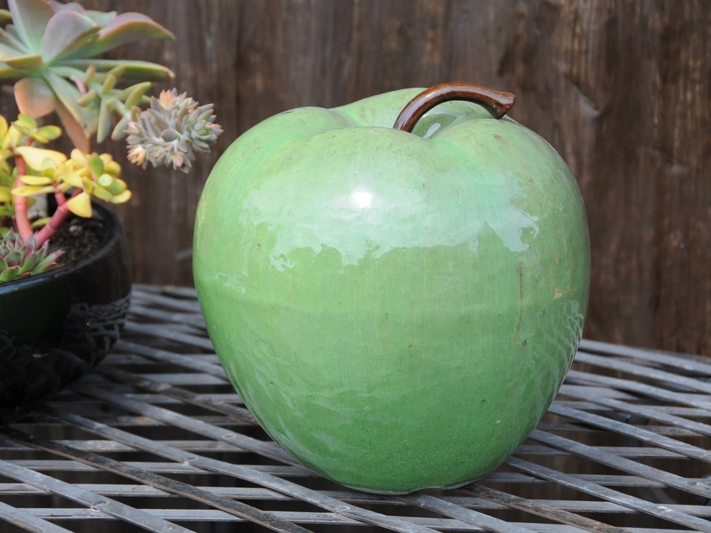 MEDIUM APPLE, MINT, 10"