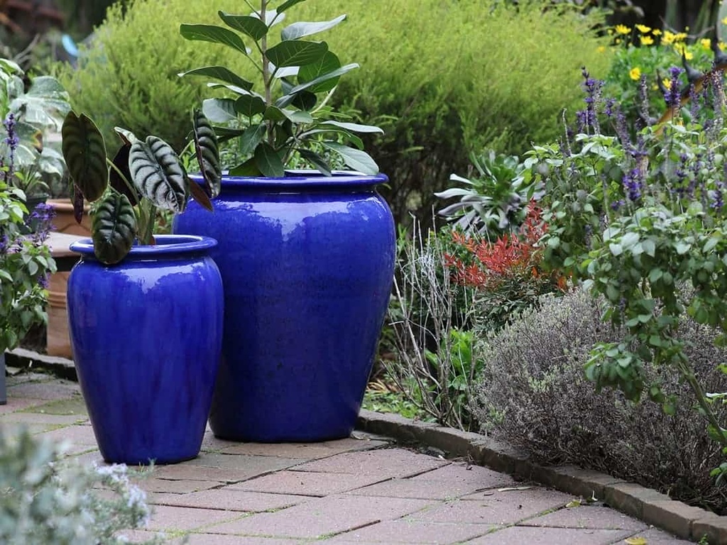 [PV-LB569FB-S2] URN SMOOTH FINISHED, FALLING BLUE, SET OF 2 - 22.5" X 27.5", 14.0" X 22.0"