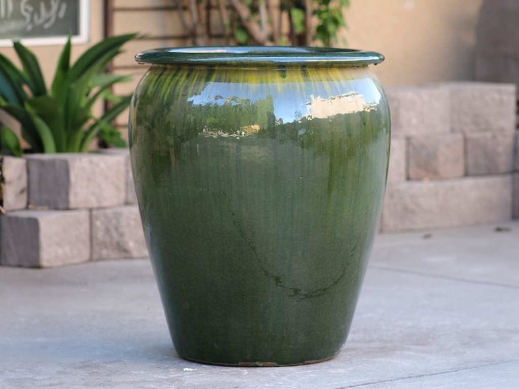 URN SMOOTH FINISHED, FERN GREEN, X-LARGE - 32.5" X 36.5"
