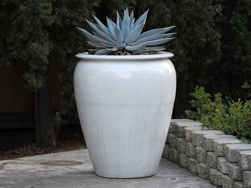 URN SMOOTH FINISHED, WHITE WHITE, X-LARGE - 32.5" X 36.5"