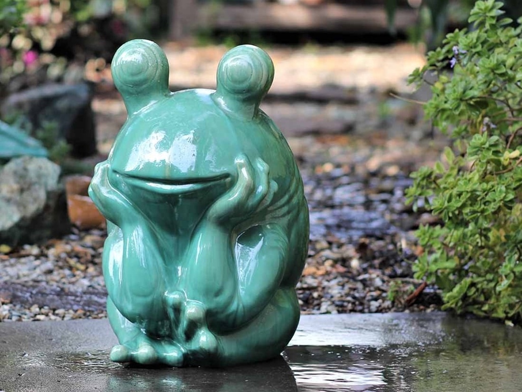 [PV-LBST22GNS-A] LARGE THINKING FROG, GREEN STREAM 13.0" X 17.0" X 19.0"