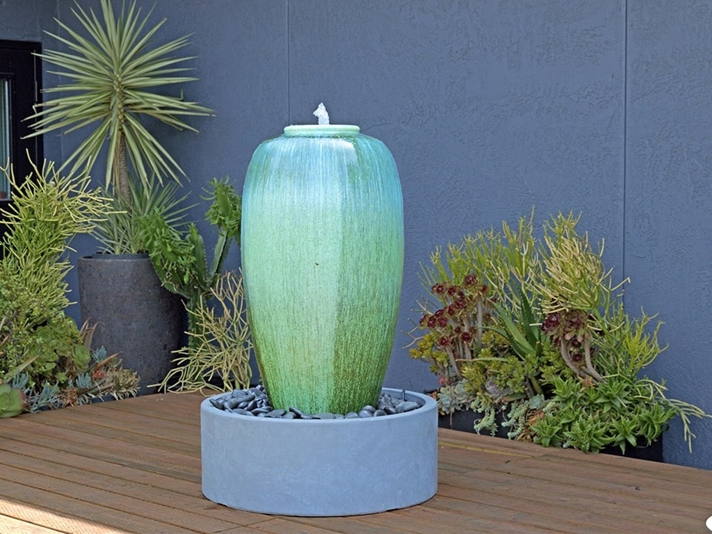 THAILAND JAR CHESTNUT, FOUNTAIN, CRYSTAL GREEN, 21.5"X39"  (BASE/PUMP SOLD SEPERATELY)