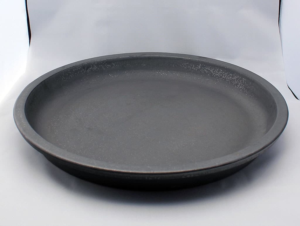 ROUND SAUCER, MATTE BLACK, OD 19", ID 16"