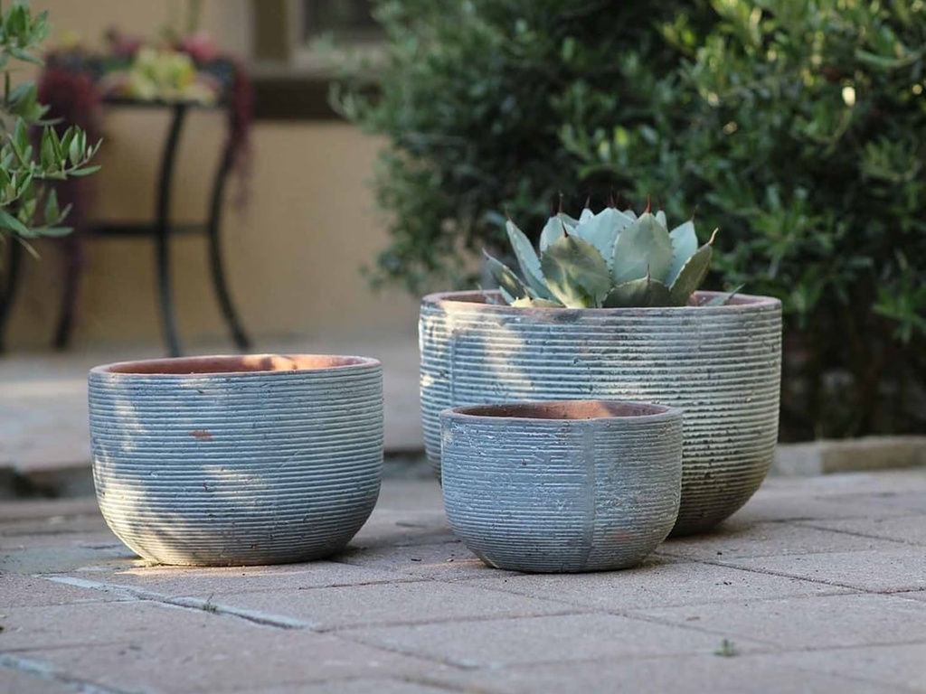 EGG HORIZONTAL RIPPLES PLANTER, GRAPHITE, SET OF 3 - 15.5" X 10.5", 12.0" X 8.0", 9.5" X 6.5"
