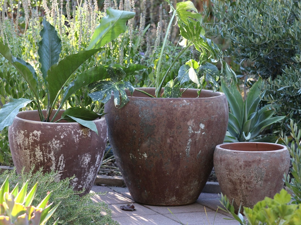 CHATEAU PLANTER, MOCHA RED, 28.0"X23.5", 20.0"X19.0", 15.0"X15.0", 15.0"X15.0"