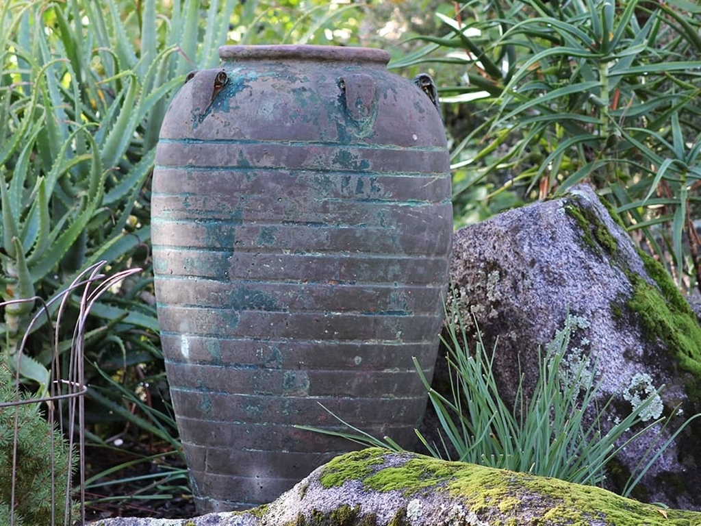 ANCIENT AMPHORA, VERDIGRIS, 17.0"X28.5"
