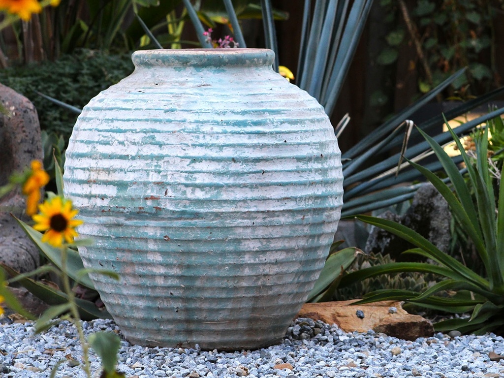 AGAVE JAR, ATLANTIS SKY, 23.5"X25.5"