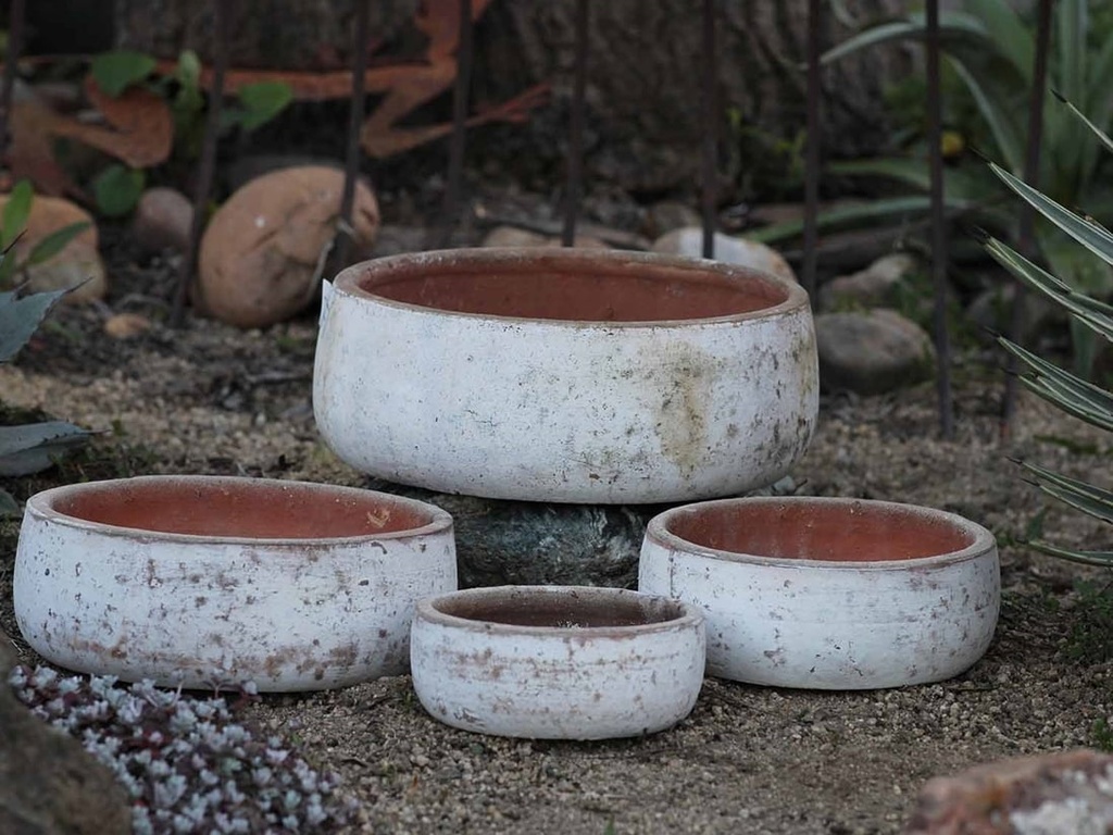 [PV-TST2626HWH-S4] TUSCAN VILLAGE HAND THROWN SMOOTH BOWLS, HEIRLOOM WHITE, SET OF 4 - 12.5" X 4.5", 10.0" X 3.5", 8.0" X 3.0", 6.5" X 2.5"