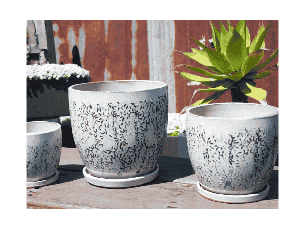 ROUGE PLANTER WITH ATTACHED SAUCER, VANILLA , 8.5" X 7.5"