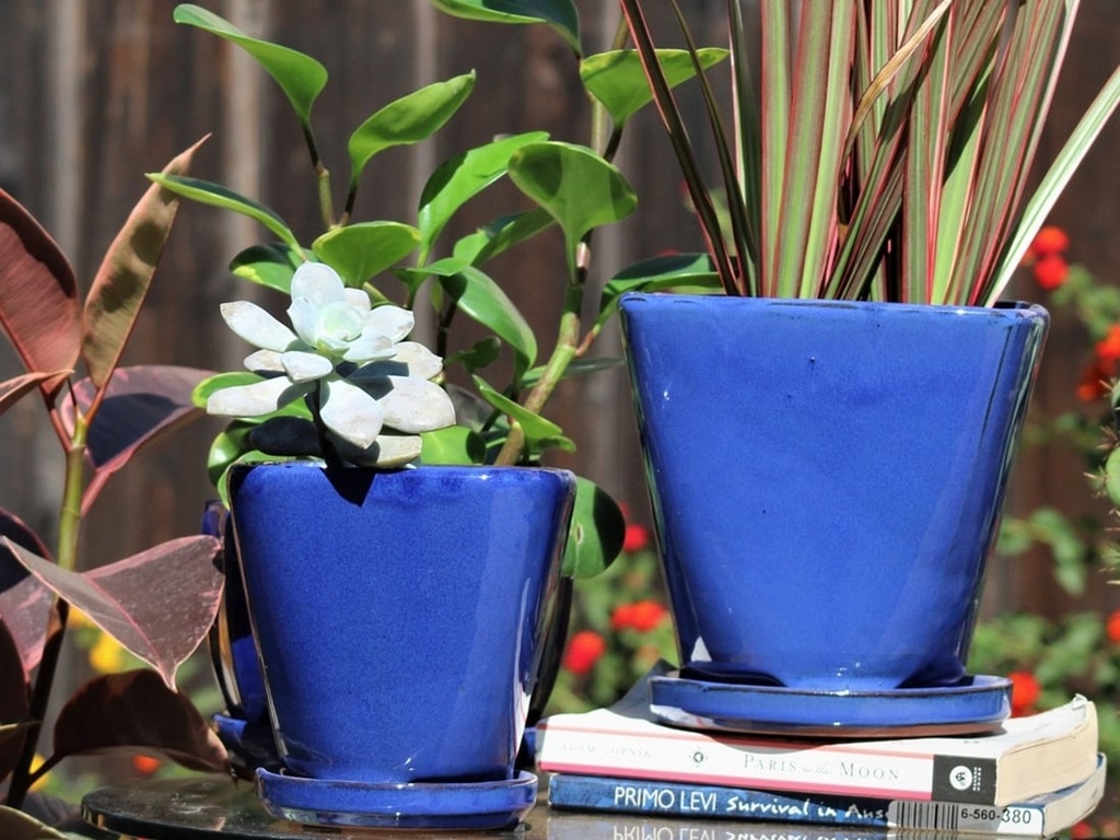 [PY-I5072FBL-A-C4] OAHU INDOOR PLANTER WITH ATTACHED SAUCER, FALLING BLUE, 7"X6.5" (SOLD IN CASE OF 4)