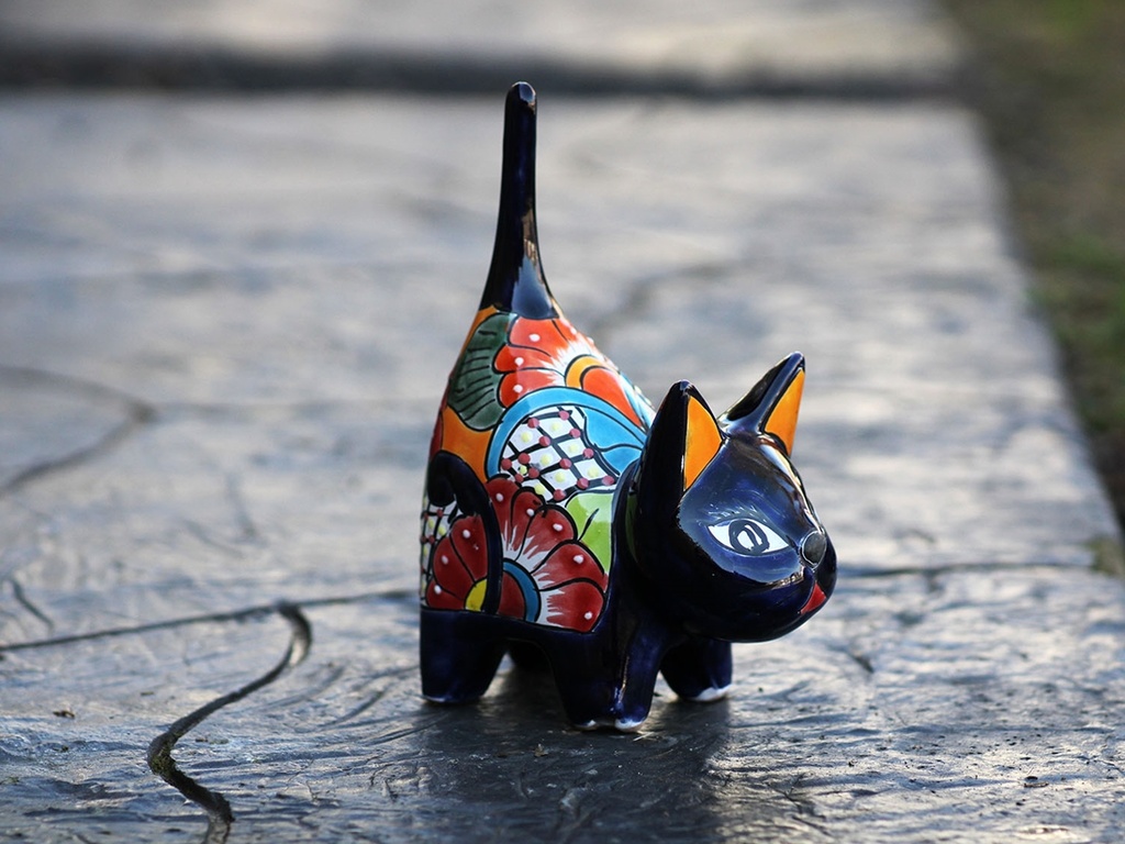 GATO ANILLERO GRANDE, 7"X4"X10"